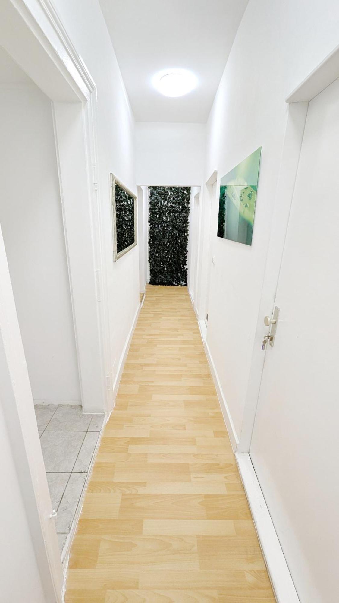 Comfortable In Lugner City Area Privatunterkunft *