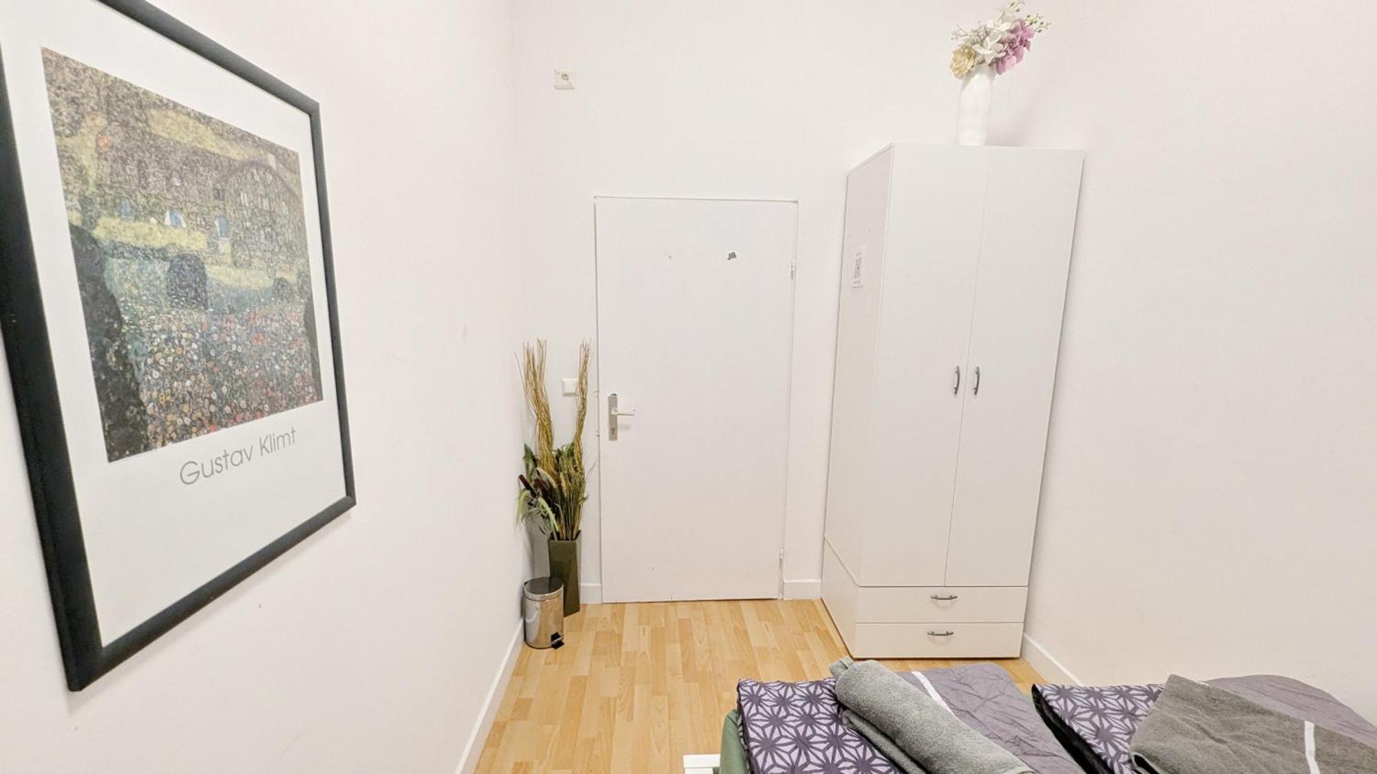 Privatunterkunft Comfortable In Lugner City Area
