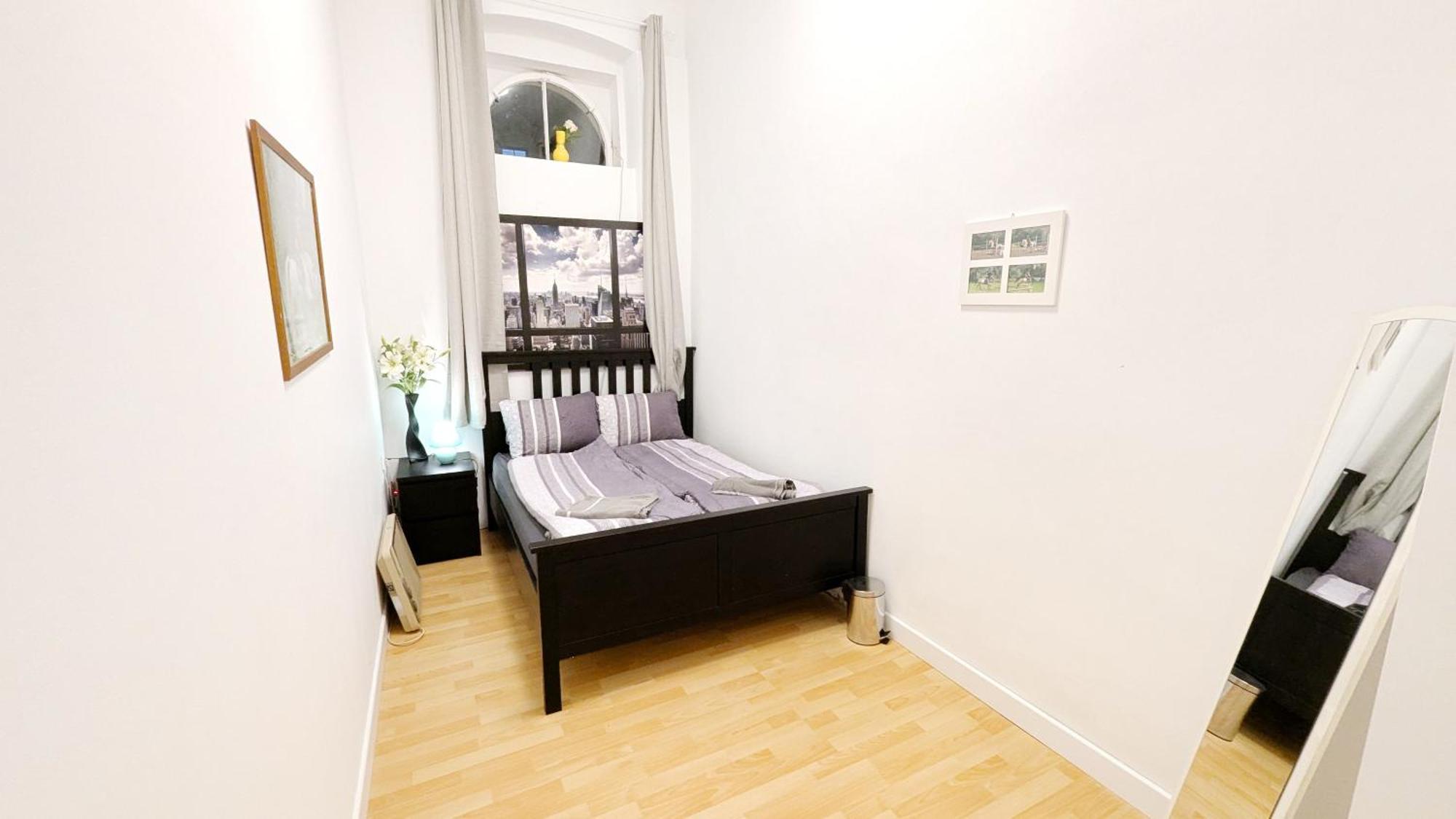 Comfortable In Lugner City Area Homestay
